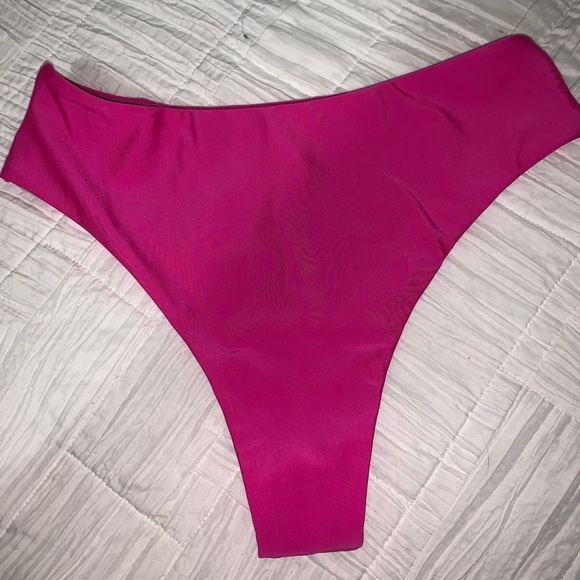 Shein swimsuit bottoms - Picture 4 of 4